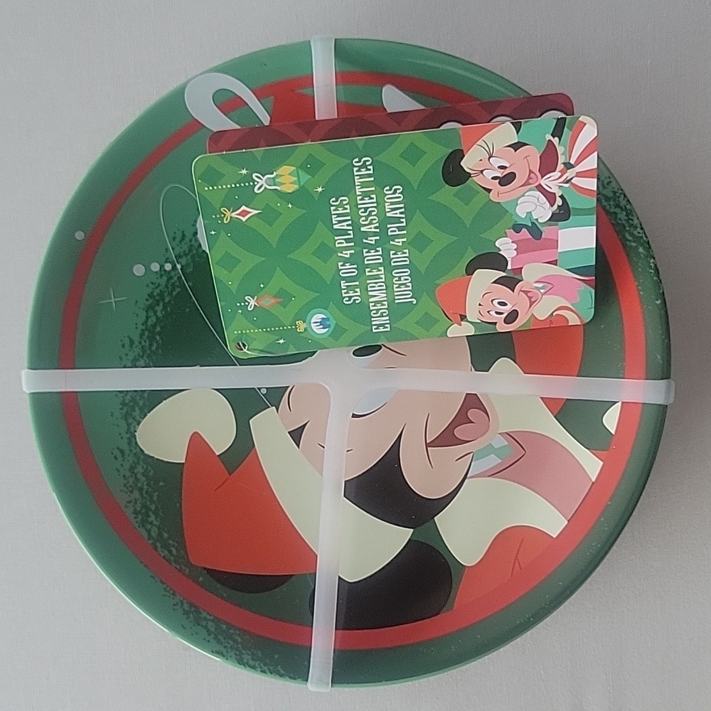 4 Disney Character Plates